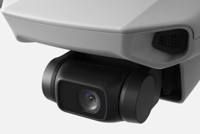 Drone DJI Mini 4K με κάμερα 4K και μέγιστο χρόνο πτήσης 31 λεπτά