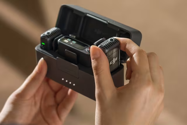 DJI Mic 2 ασύρματο μικρόφωνο με θήκη φόρτισης